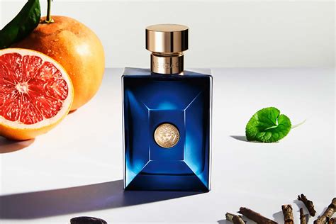 Versace Dylan Blue (review) : r/fragrance 